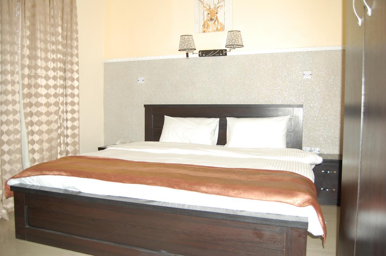אקורה Grand Capital Hotel מראה חיצוני תמונה
