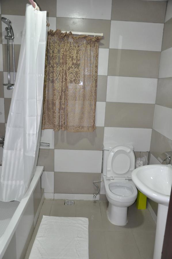 אקורה Grand Capital Hotel מראה חיצוני תמונה