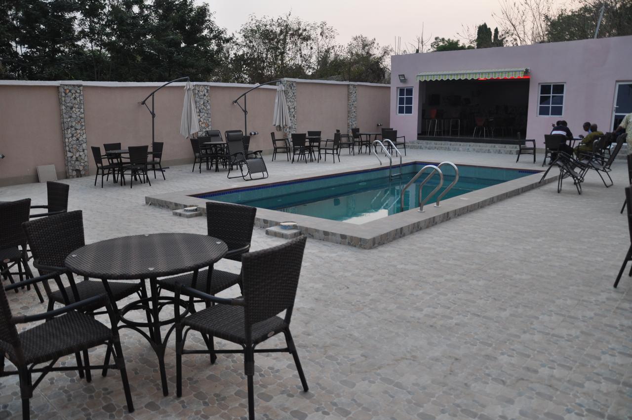 אקורה Grand Capital Hotel מראה חיצוני תמונה