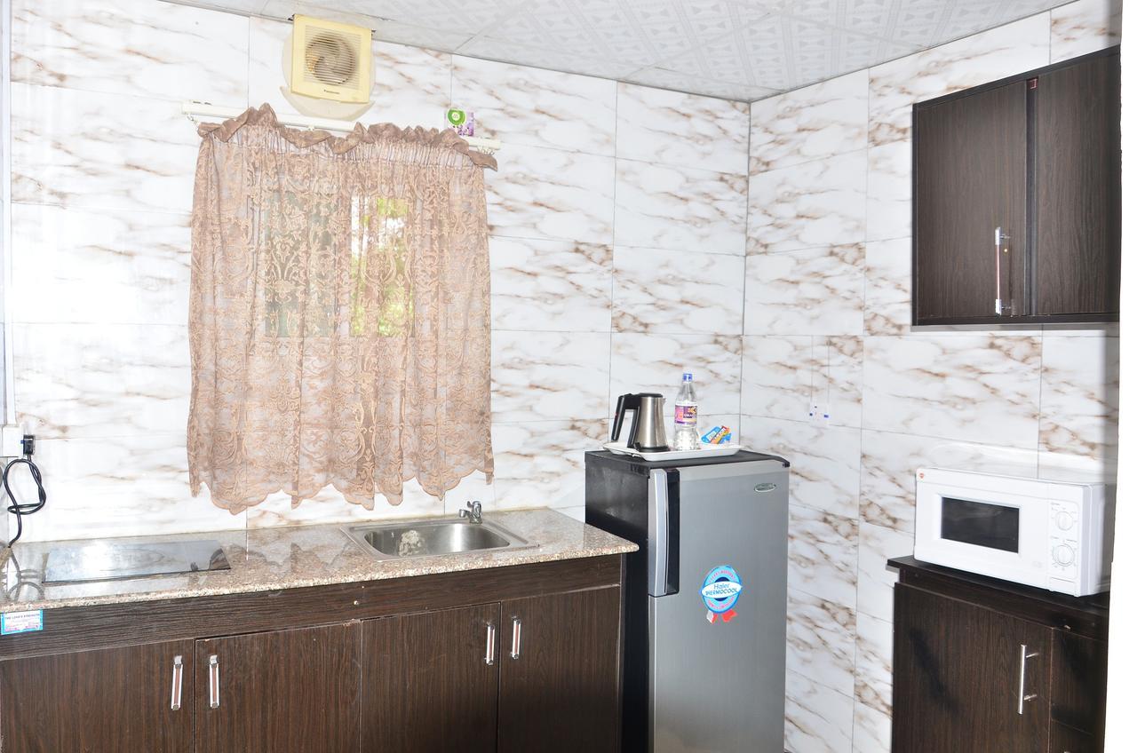 אקורה Grand Capital Hotel מראה חיצוני תמונה