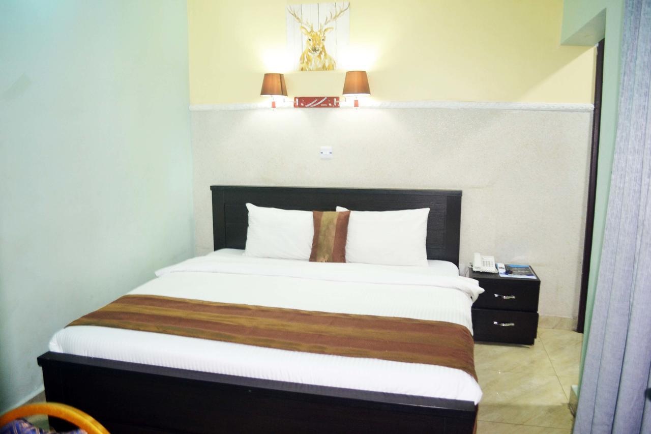 אקורה Grand Capital Hotel מראה חיצוני תמונה